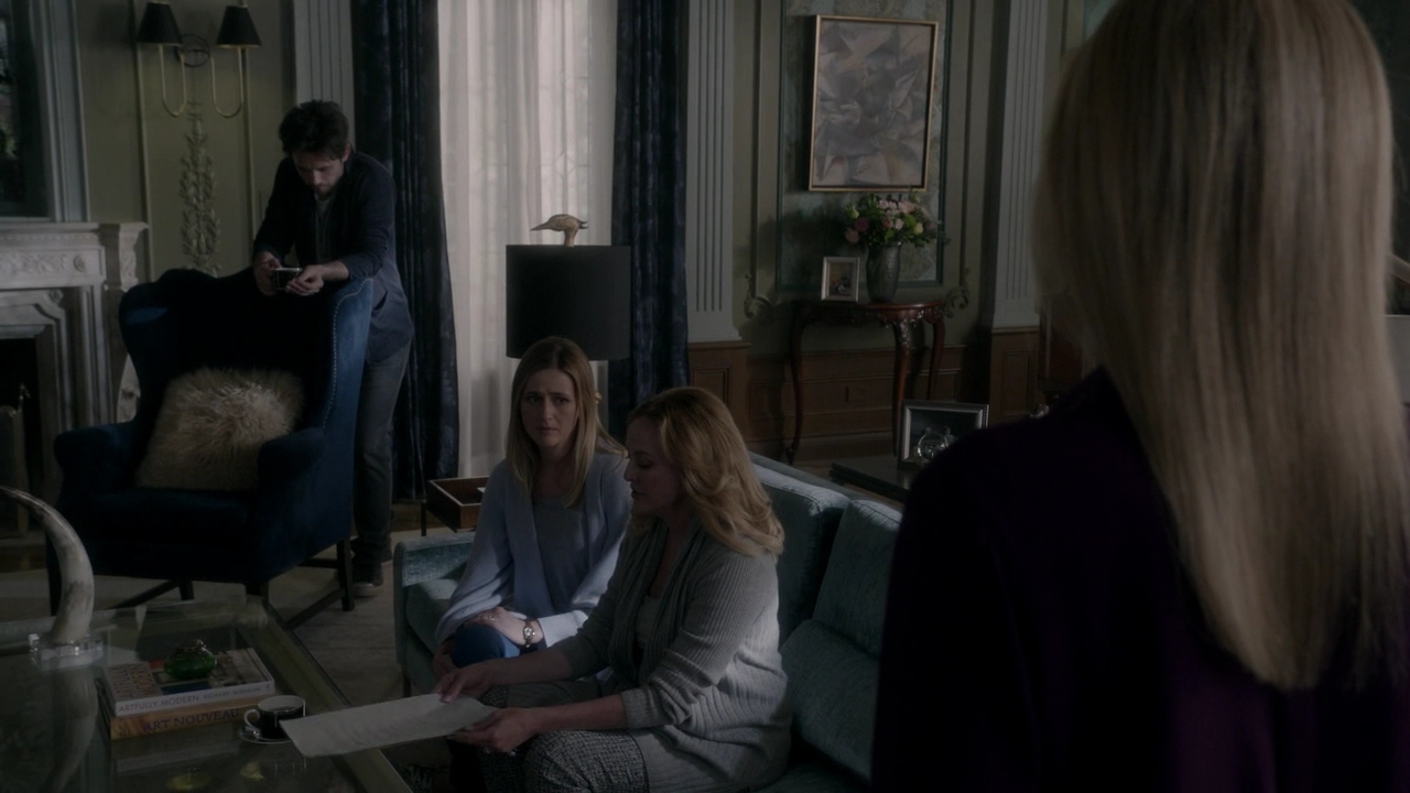 Ep1x02-102.jpg