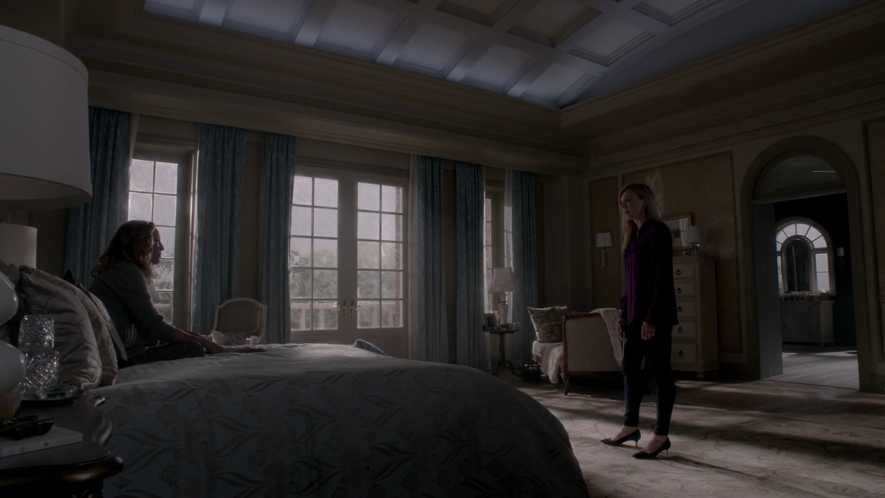 Ep1x02-136.jpg Ep1x02-136.jpg
