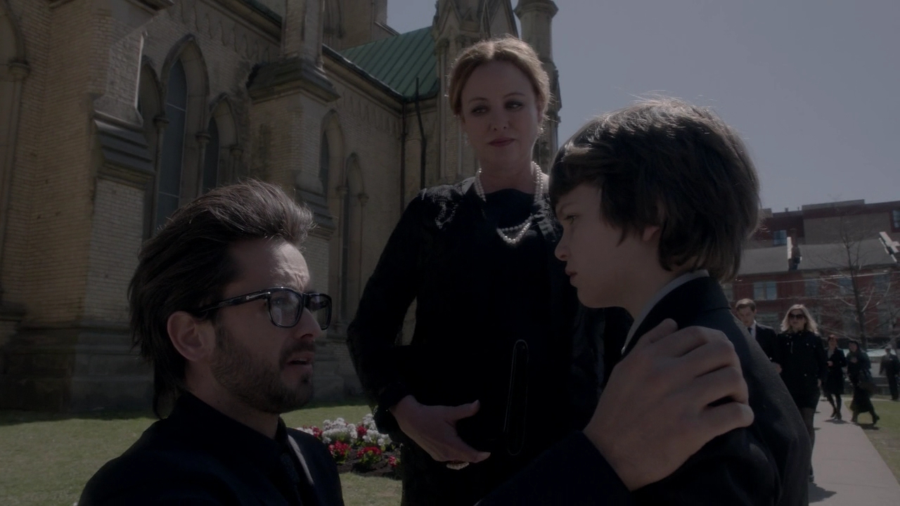 Ep1x02-187.jpg Ep1x02-187.jpg