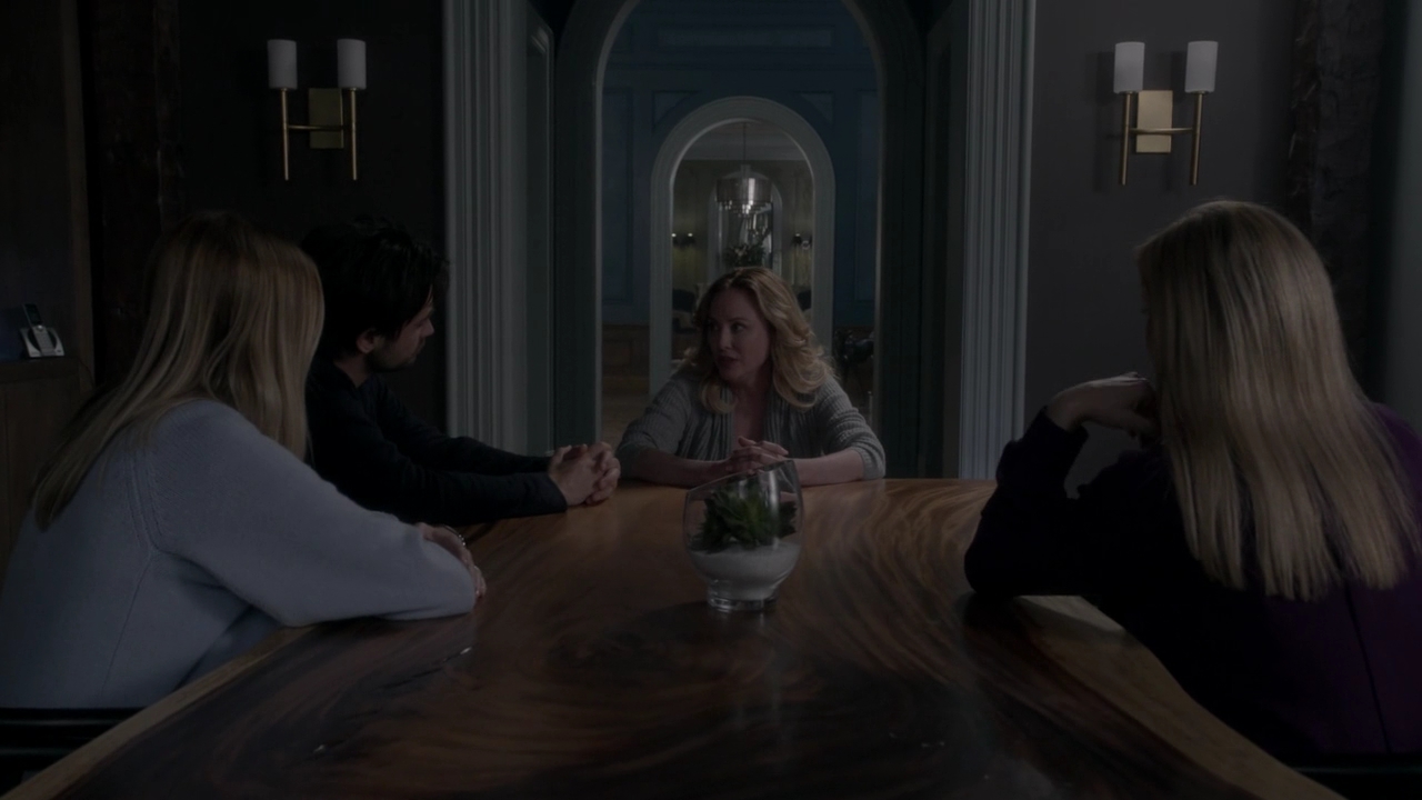 Ep1x02-23.jpg