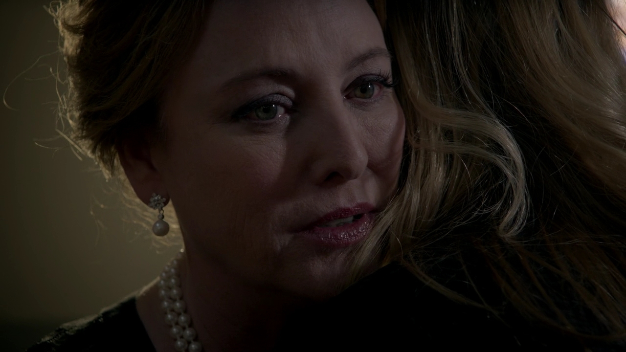 Ep1x02-238.jpg