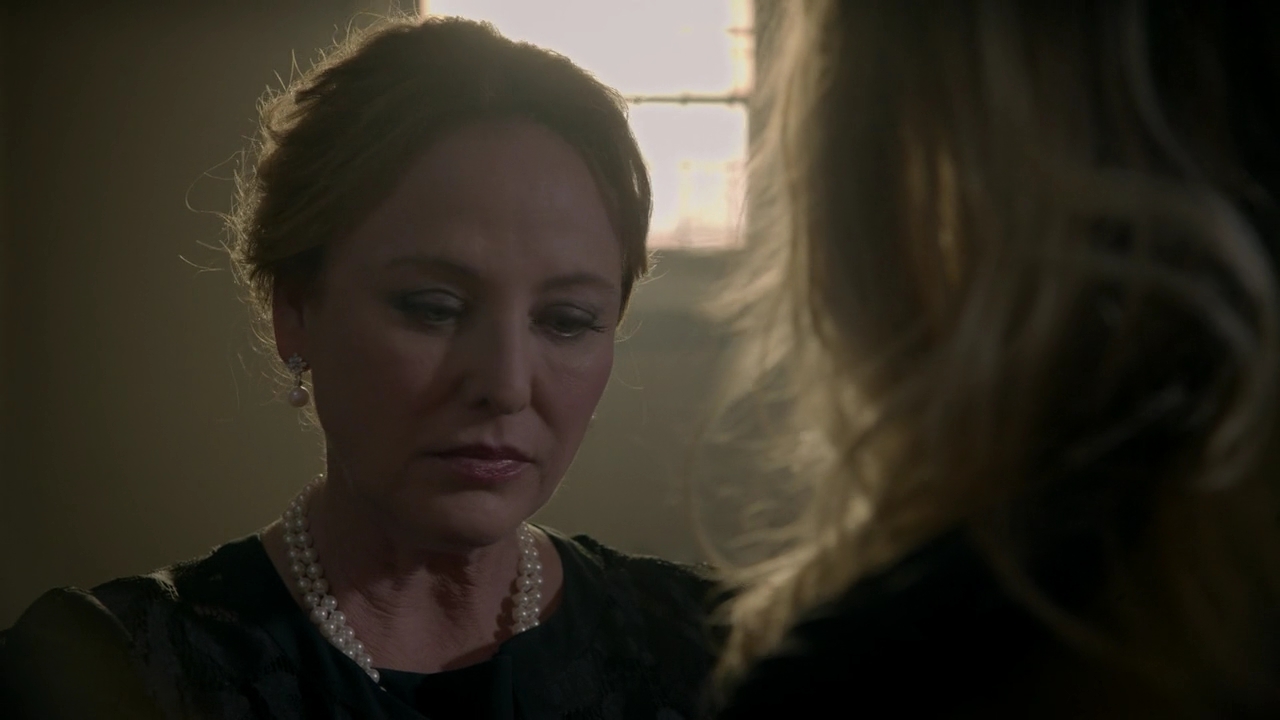 Ep1x02-239.jpg