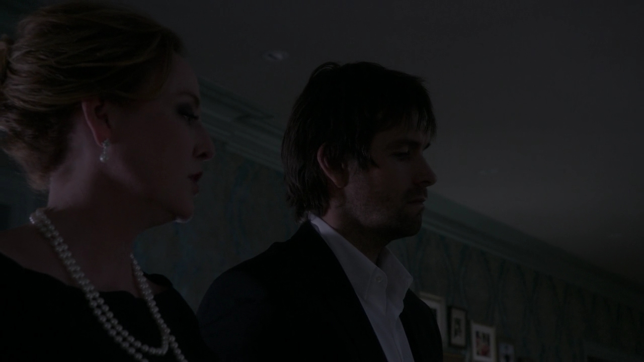 Ep1x02-305.jpg