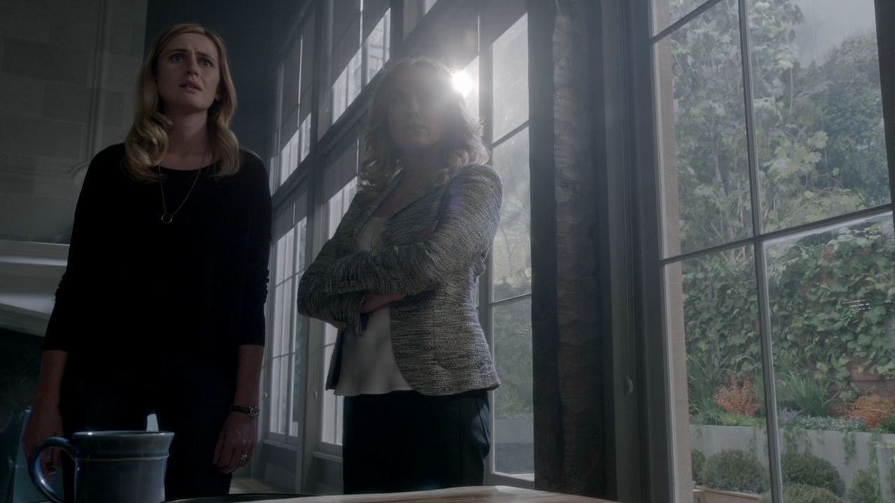 Ep1x08-47.jpg Ep1x08-47.jpg