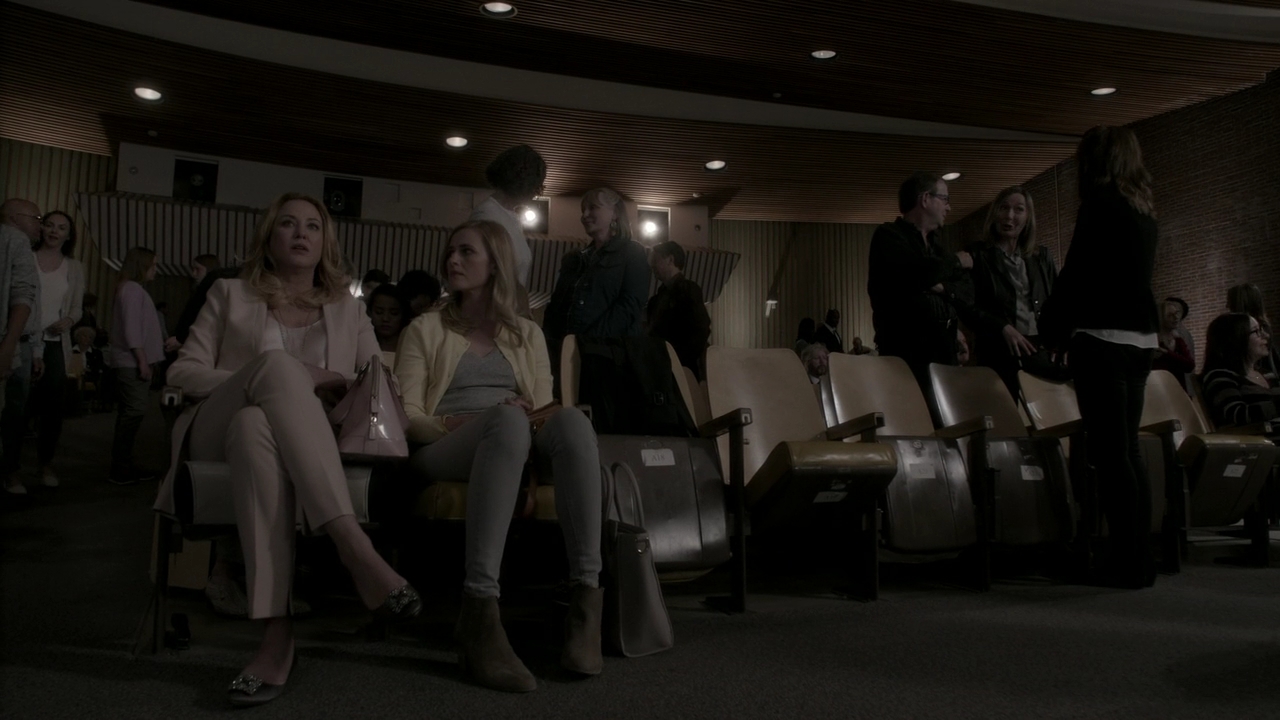 Ep1x10-142.jpg