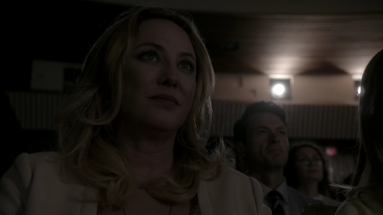 Ep1x10-158.jpg