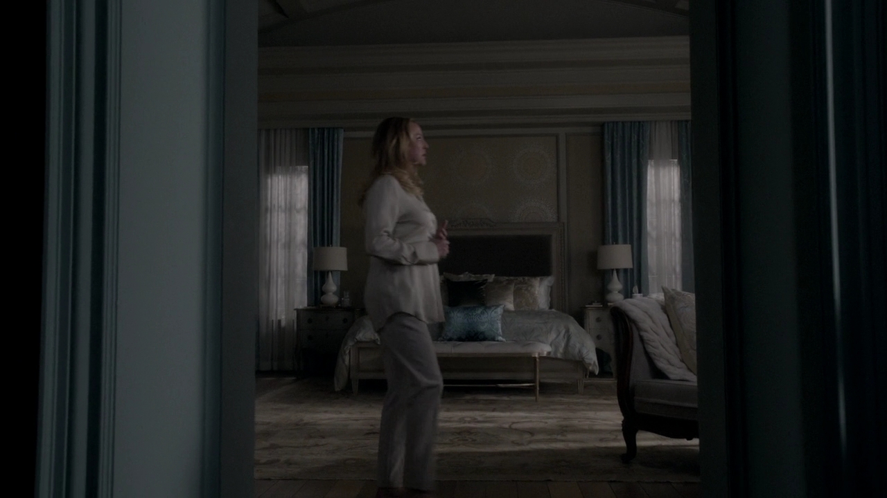 Ep1x10-160.jpg