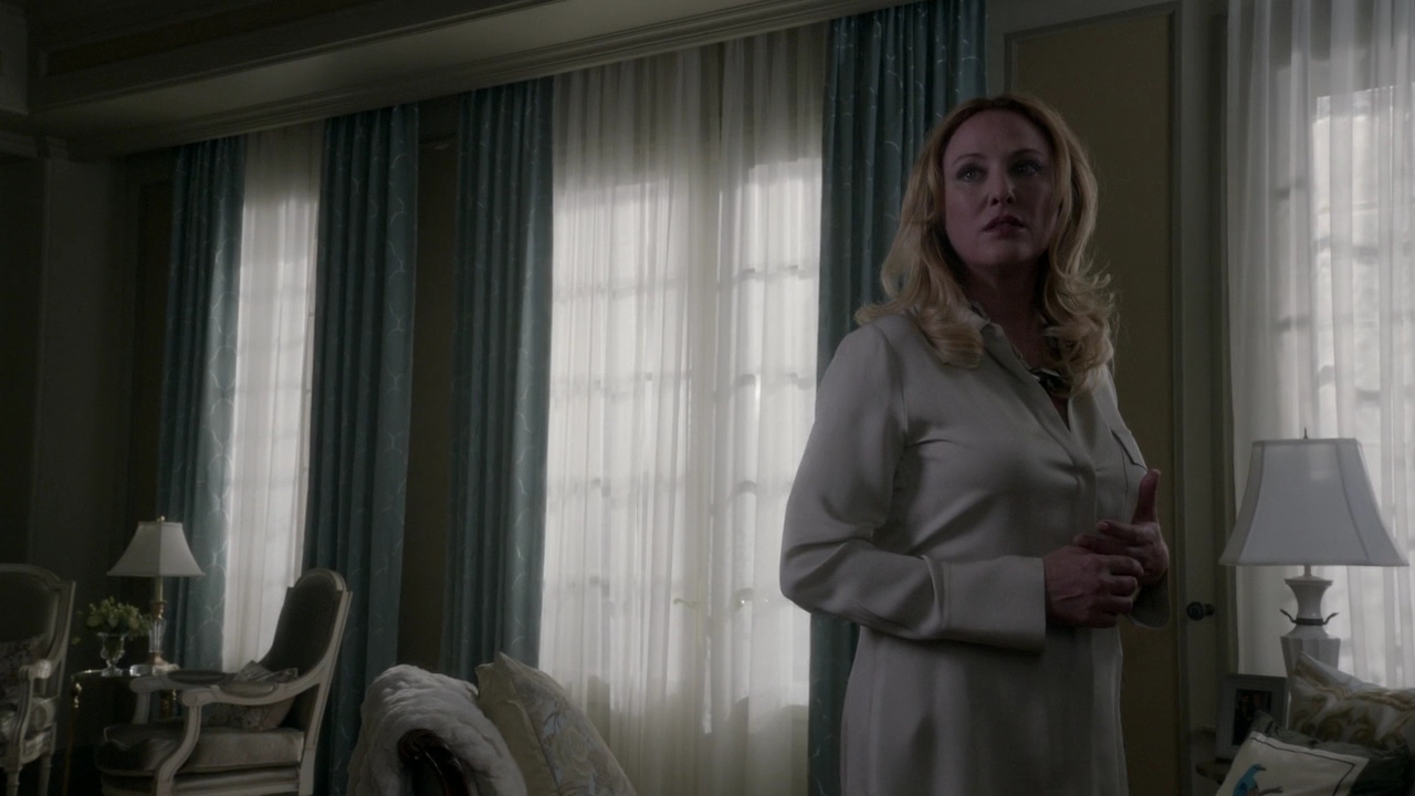 Ep1x10-161.jpg