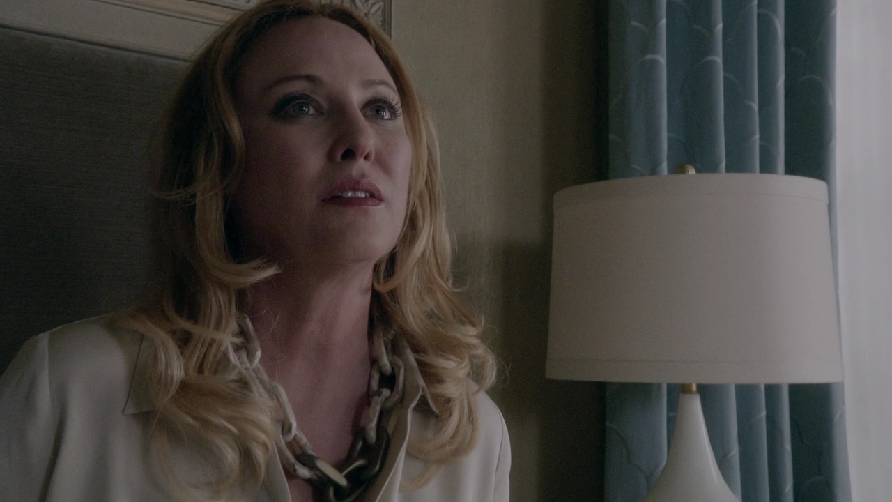 Ep1x10-168.jpg