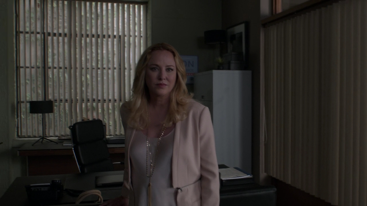 Ep1x10-29.jpg