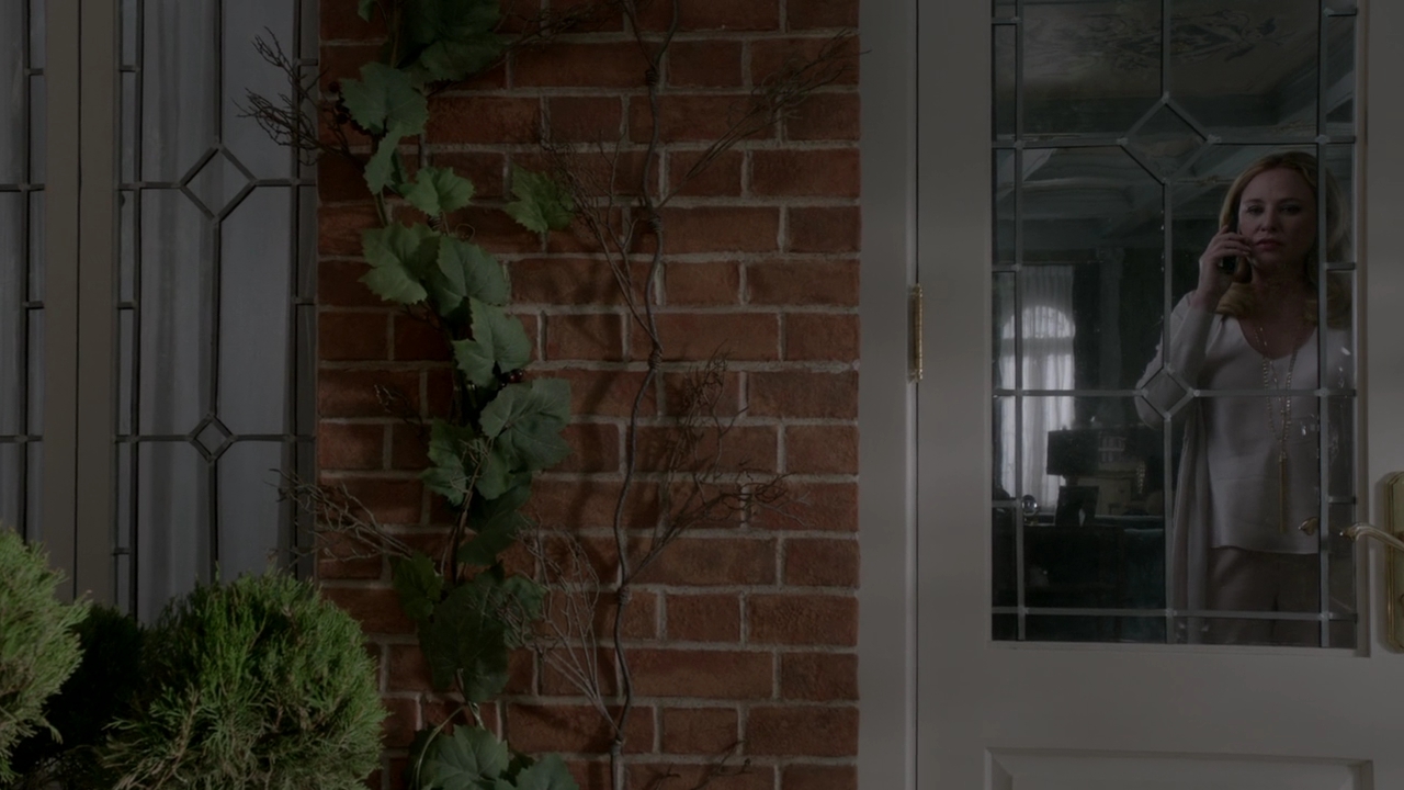 Ep1x10-99.jpg