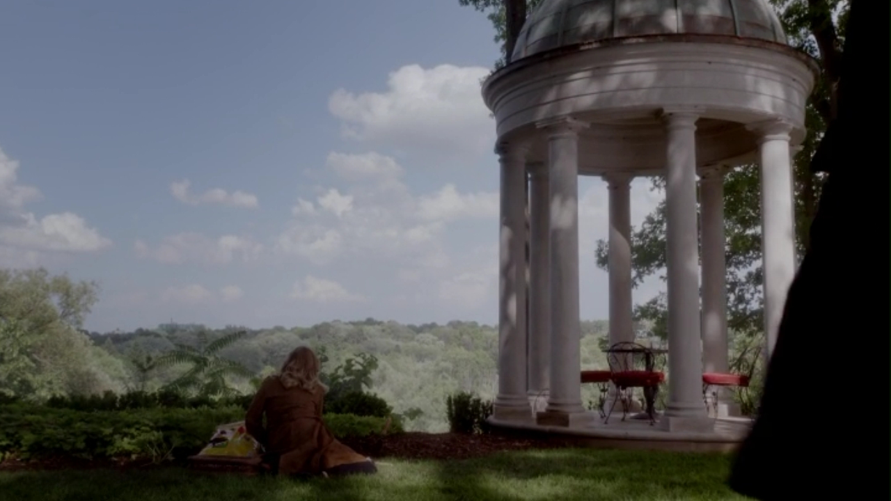 Ep1x12-212.jpg