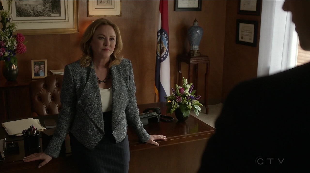 Ep1x19-118.jpg Ep1x19-118.jpg