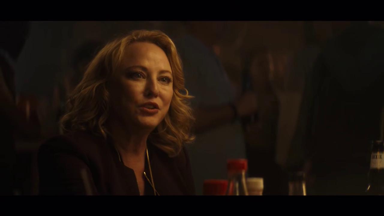 ScreenCaps_1x01-68.JPEG