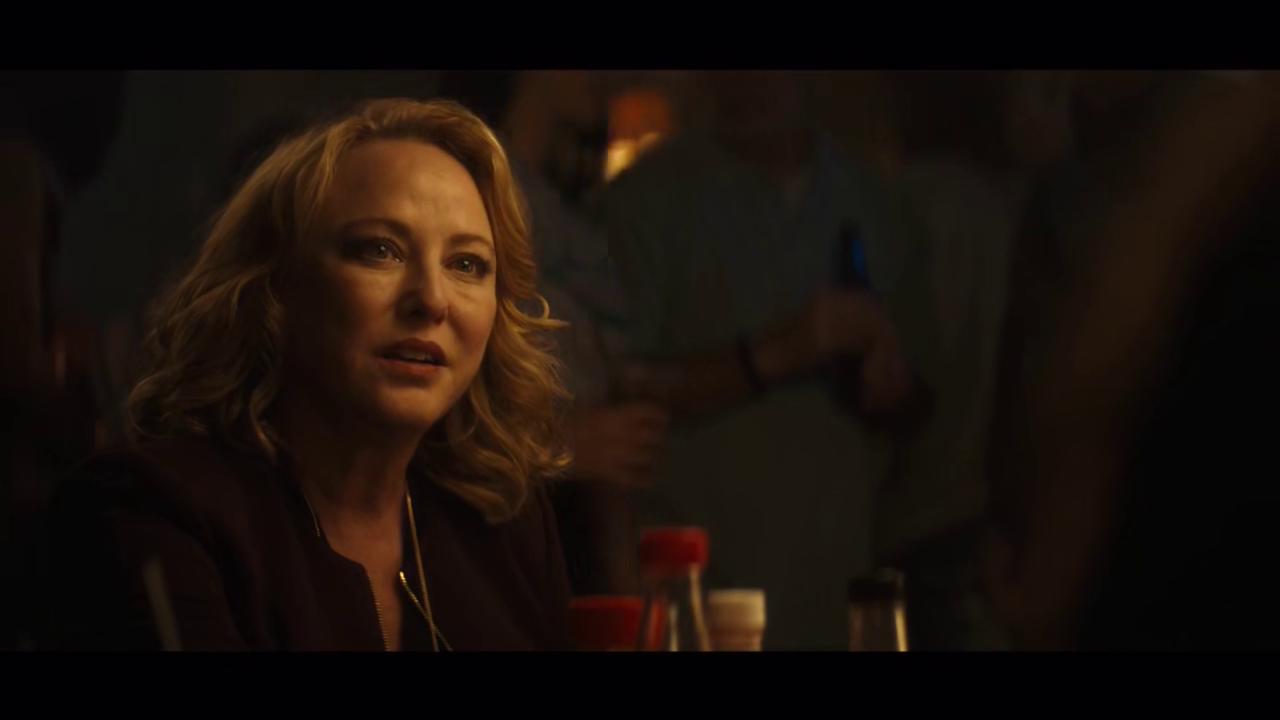 ScreenCaps_1x01-73.JPEG