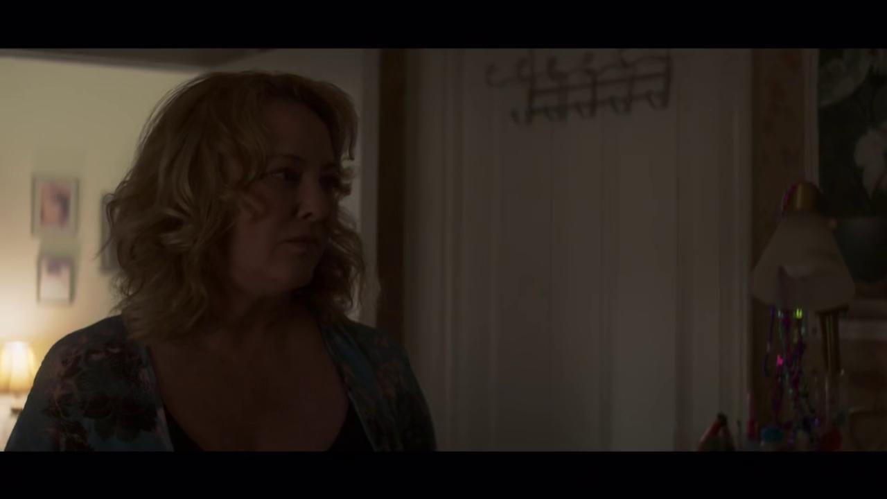 ScreenCaps_1x03-78.JPEG