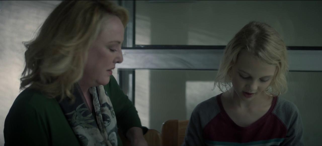 ScreenCaps_1x04-19.JPEG