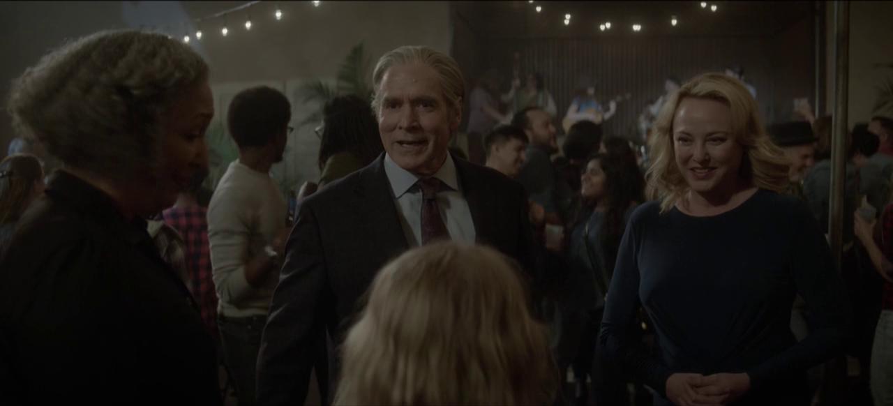 ScreenCaps_1x04-62.JPEG
