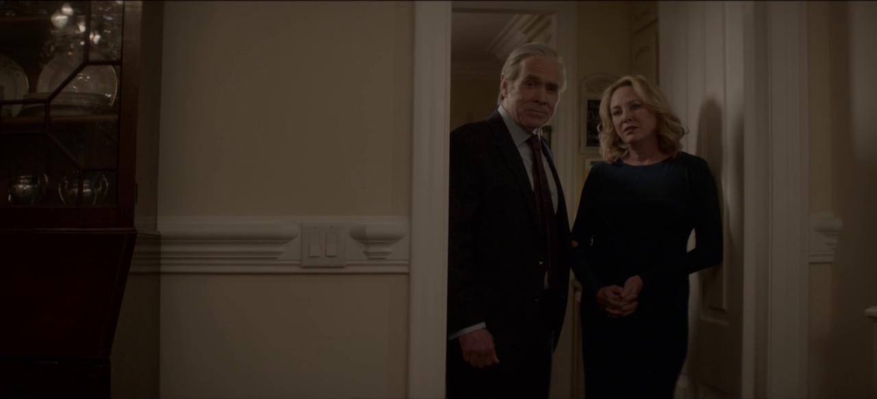 ScreenCaps_1x04-71.JPEG