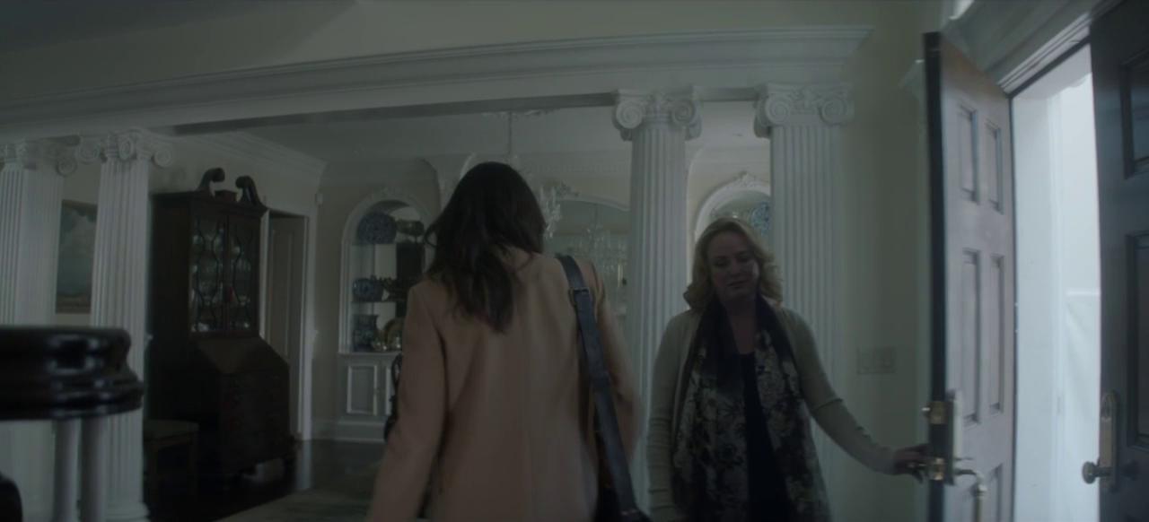 ScreenCaps_1x05-63.JPEG