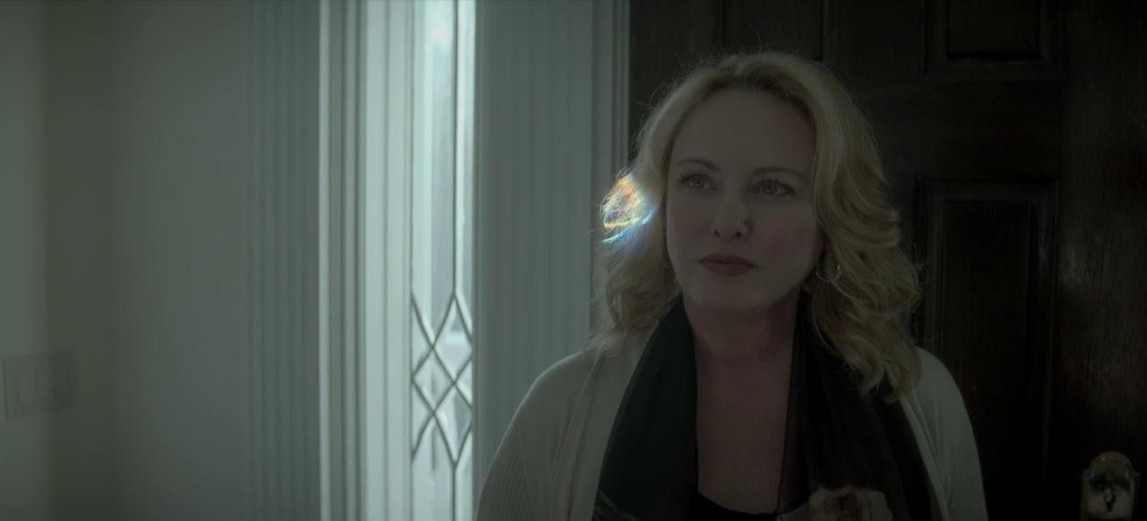 ScreenCaps_1x05-67.JPEG