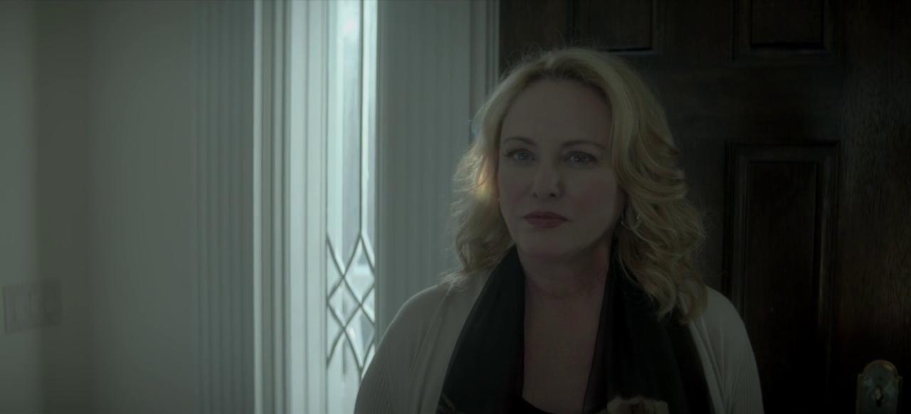 ScreenCaps_1x05-68.JPEG