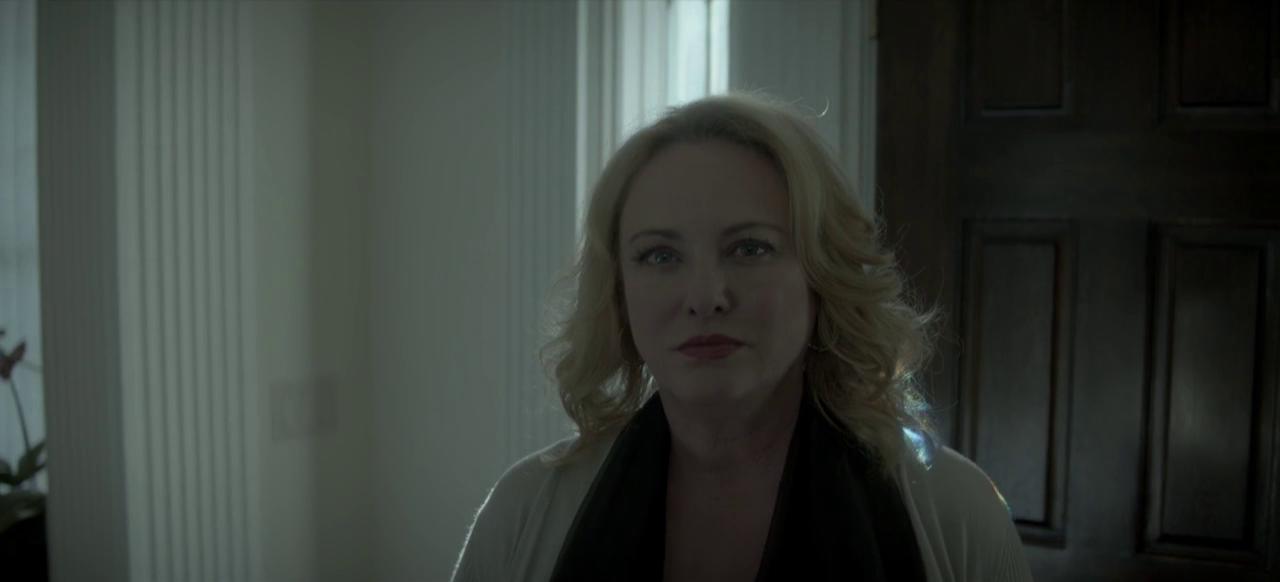 ScreenCaps_1x05-70.JPEG