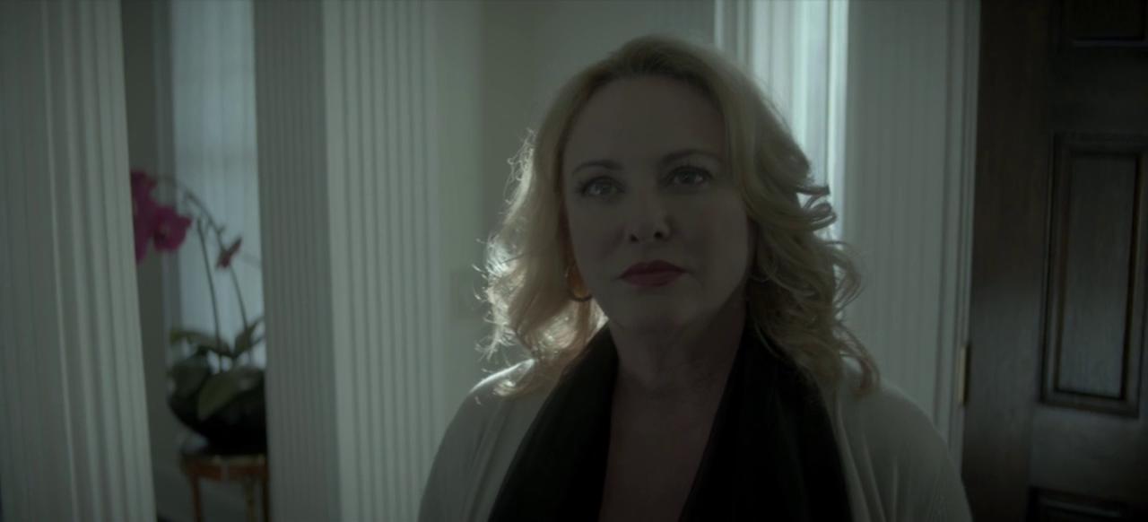 ScreenCaps_1x05-72.JPEG