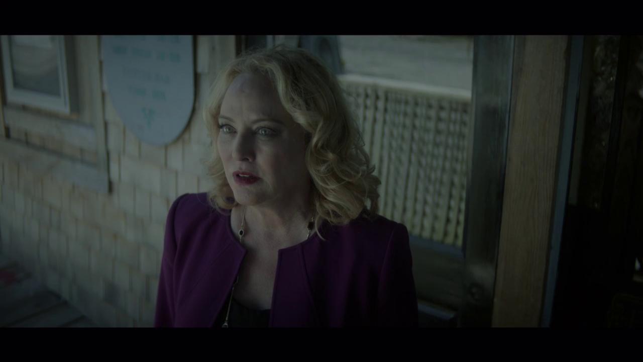 ScreenCaps_1x09-20.JPEG