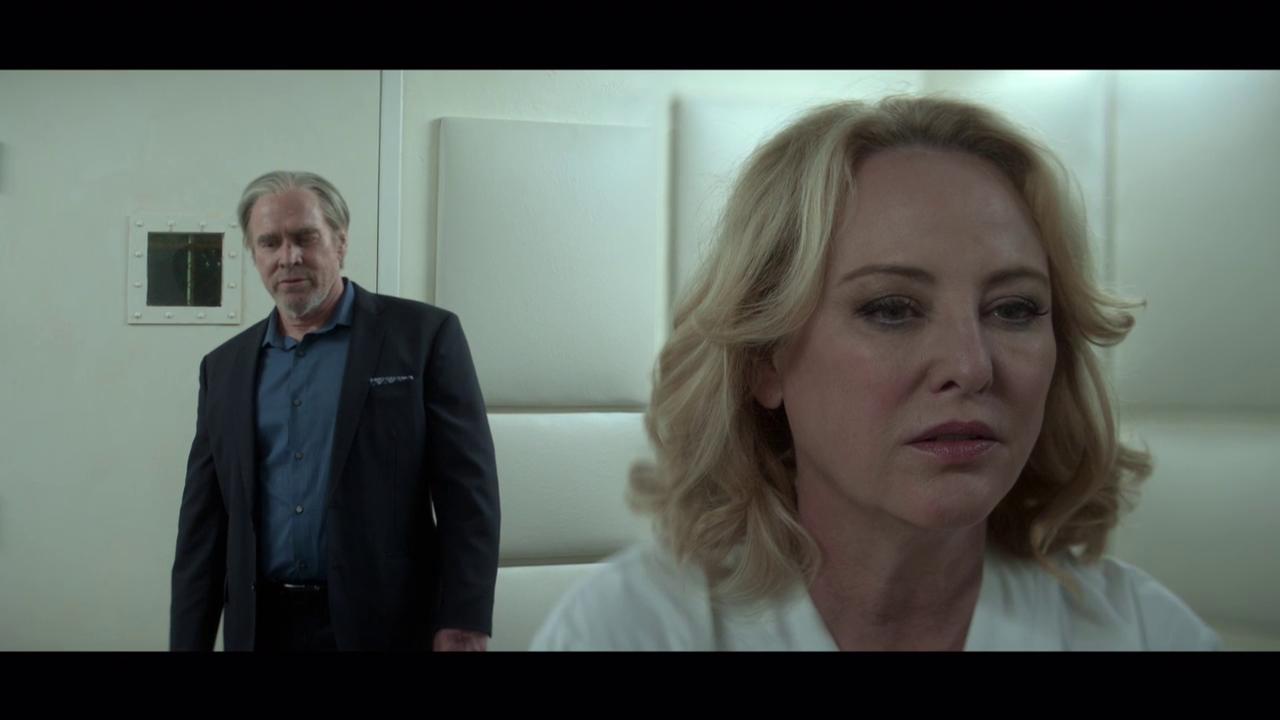 ScreenCaps_1x09-59.JPEG