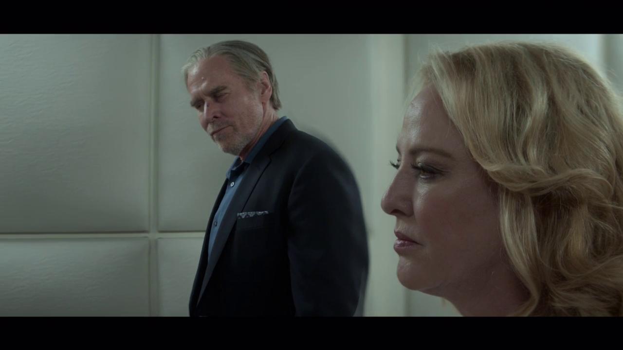 ScreenCaps_1x09-69.JPEG