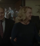 ScreenCaps_1x04-44.JPEG