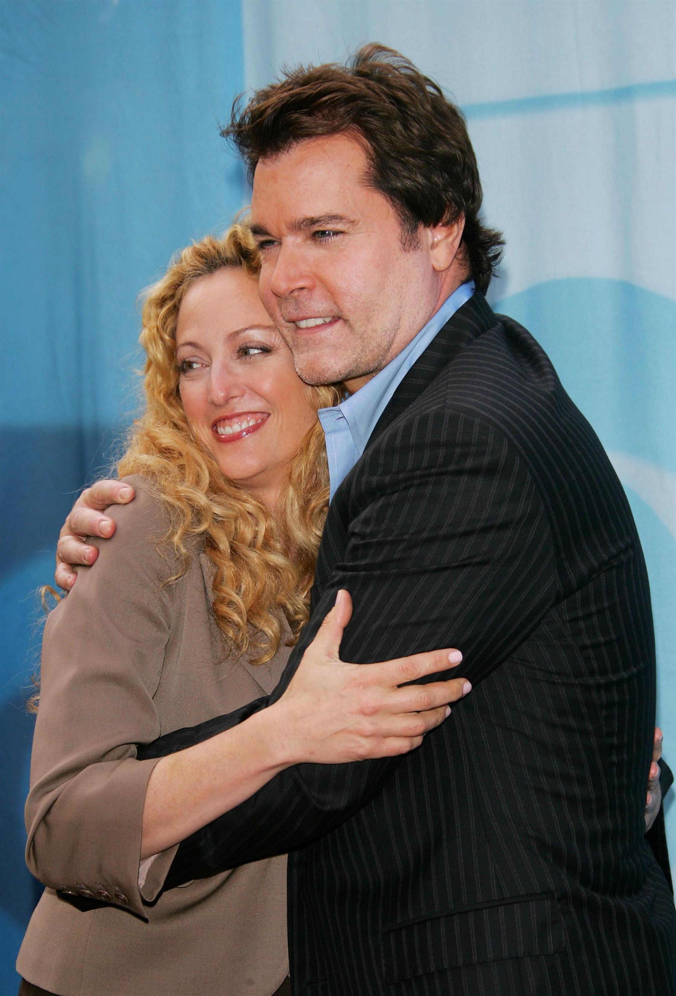 Public2006_CBSUpFrontPresentation-14.jpg