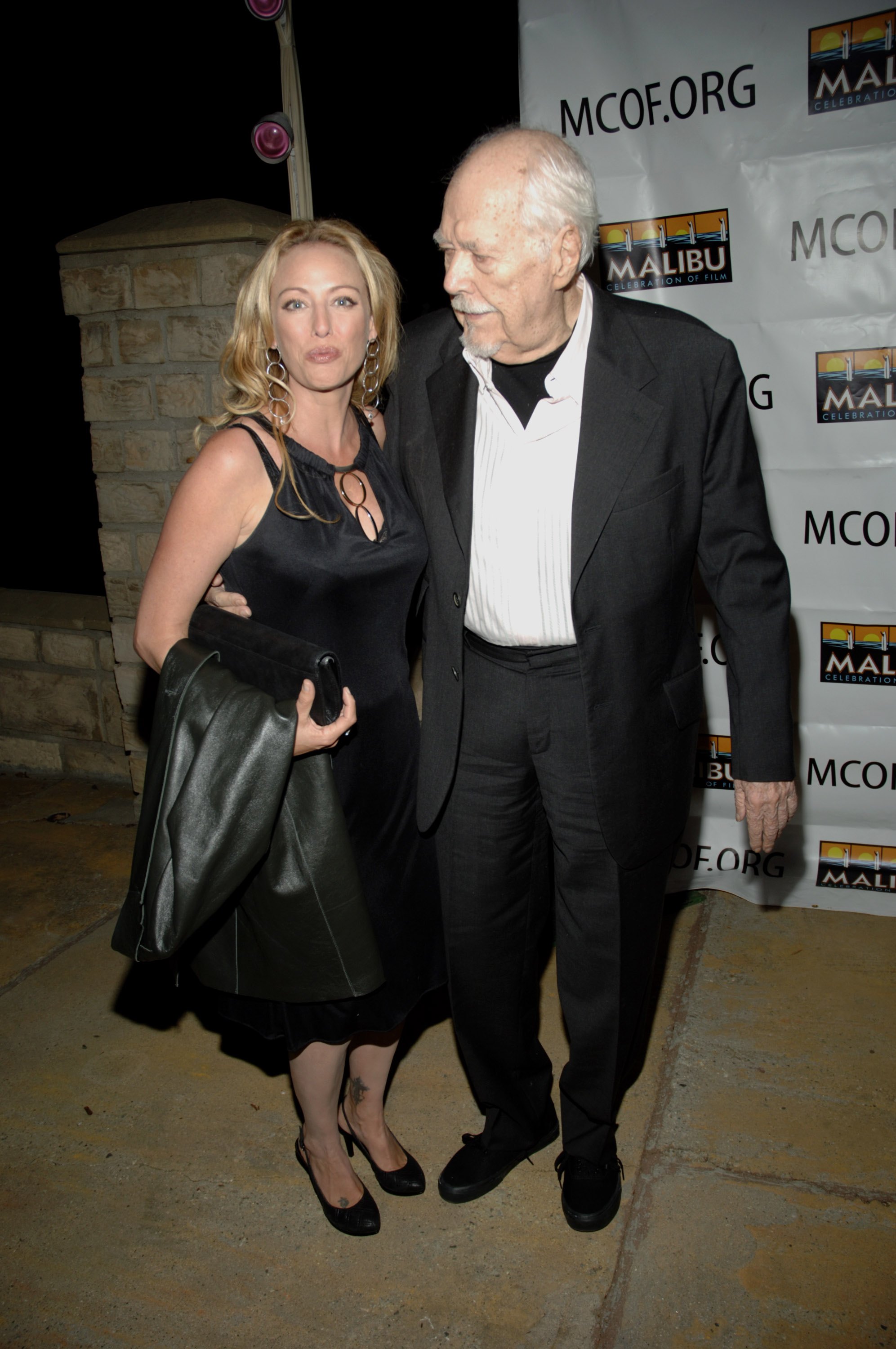 Public2006_MalibuHonoringAltman-21.jpg Public2006_MalibuHonoringAltman-21.jpg