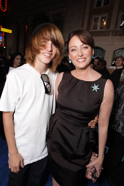 Public2009_AvatarHollywoodPremiere-44.jpg