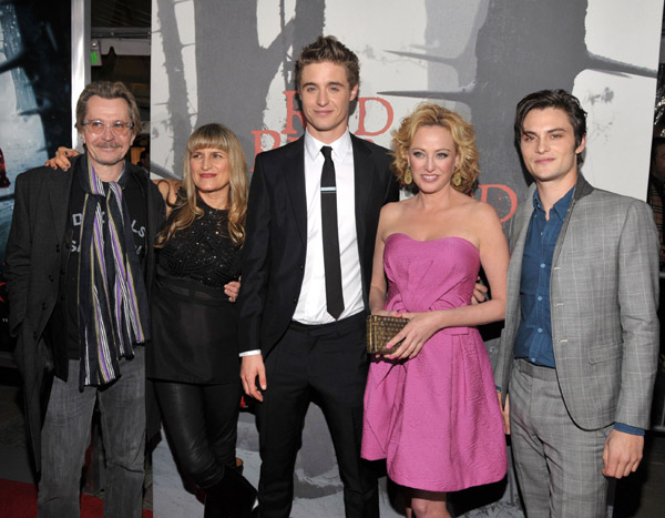 Public2011_RedRidingHoodLAPrem-29.jpg