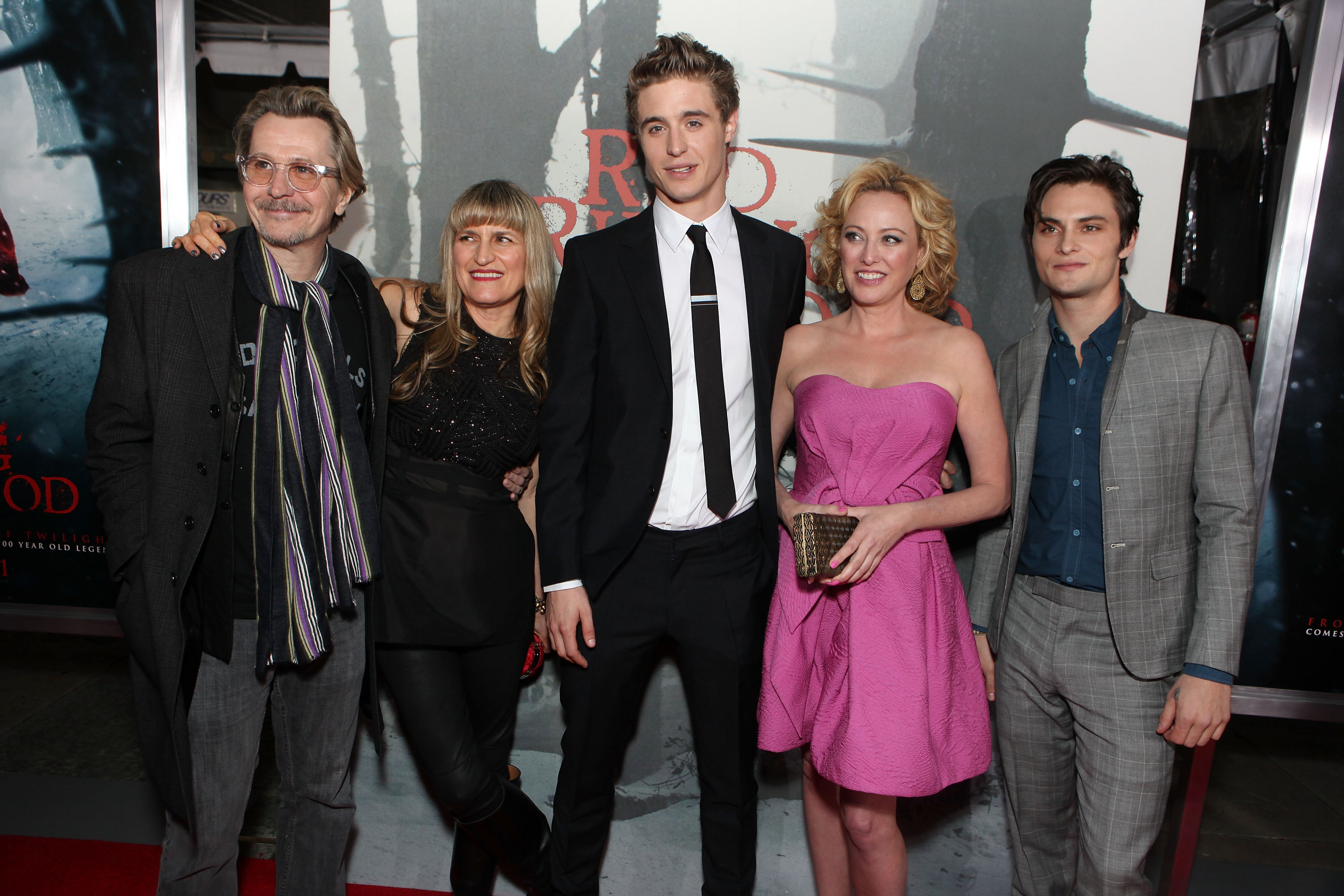Public2011_RedRidingHoodLAPrem-340.jpg Public2011_RedRidingHoodLAPrem-340.jpg