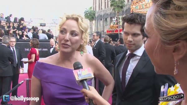 AwardShows2012_Oscars_RedCarpet-175.jpg