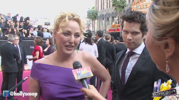 AwardShows2012_Oscars_RedCarpet-183.jpg