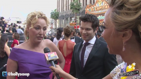 AwardShows2012_Oscars_RedCarpet-20.jpg