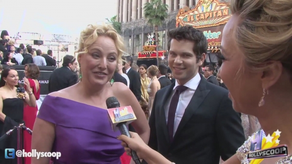 AwardShows2012_Oscars_RedCarpet-29.jpg