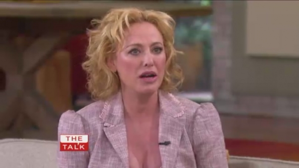 TalkShows2011_TheTalk_March09-104.jpg