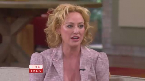 TalkShows2011_TheTalk_March09-111.jpg