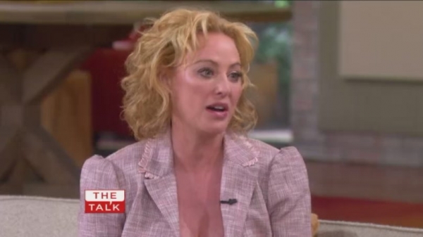 TalkShows2011_TheTalk_March09-175.jpg