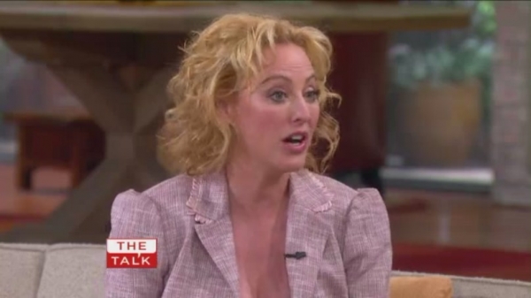 TalkShows2011_TheTalk_March09-211.jpg