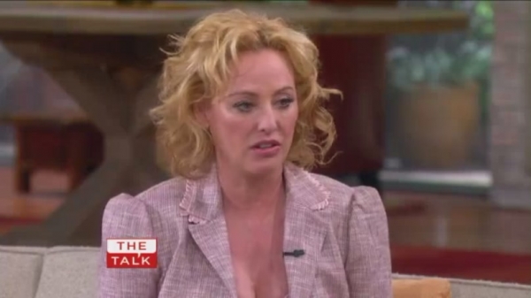 TalkShows2011_TheTalk_March09-224.jpg