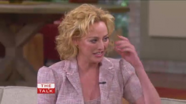 TalkShows2011_TheTalk_March09-29.jpg