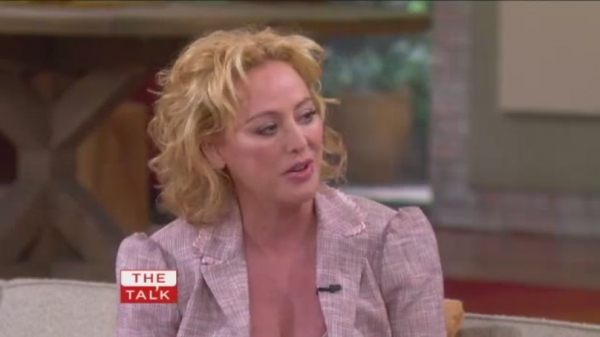 TalkShows2011_TheTalk_March09-83.jpg